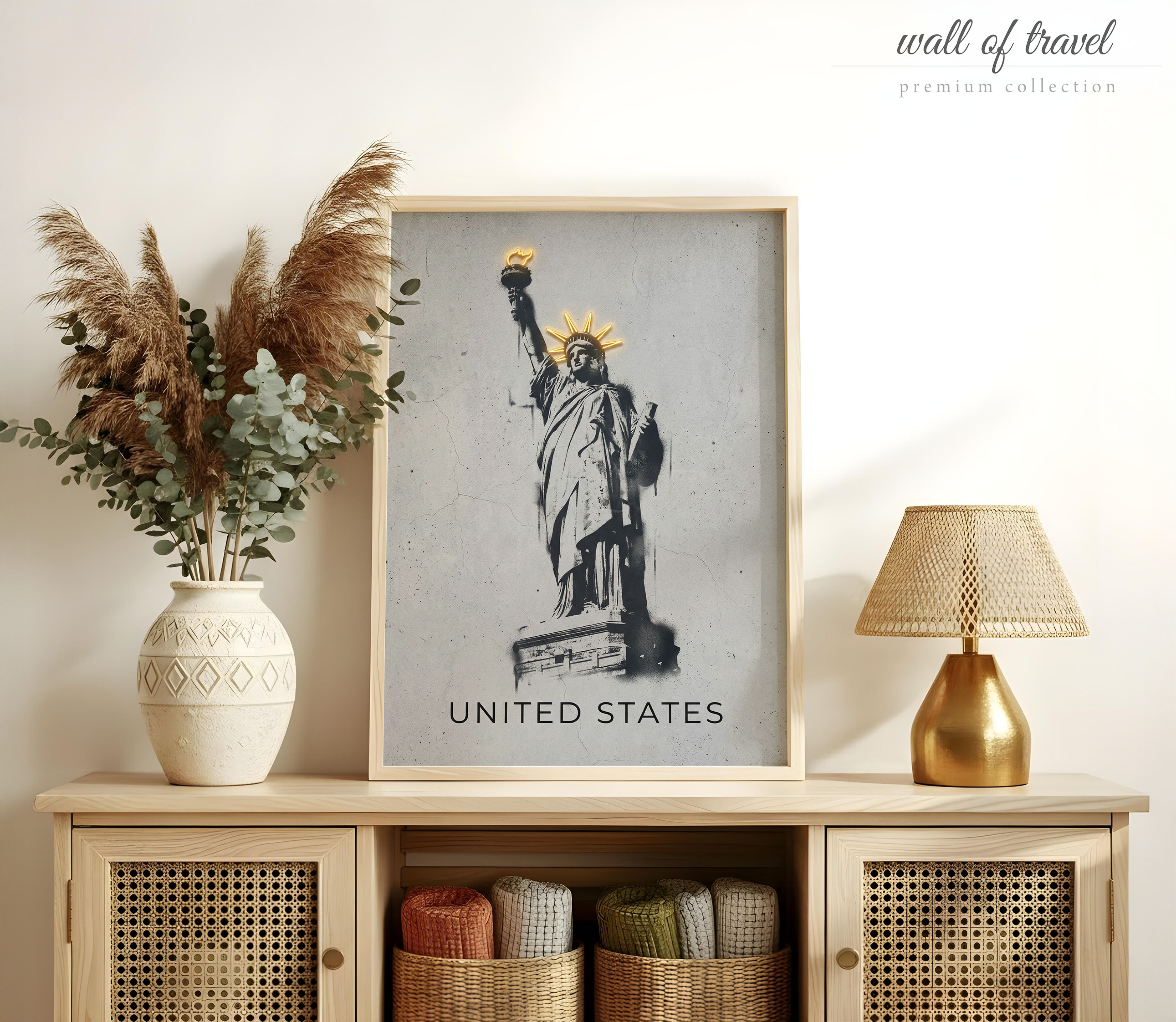 New York USA Statue of Liberty Art, Canvas or Poster, Street Art Banknote Decor, Living Room Office Entryway Wall Art, Black White Gold